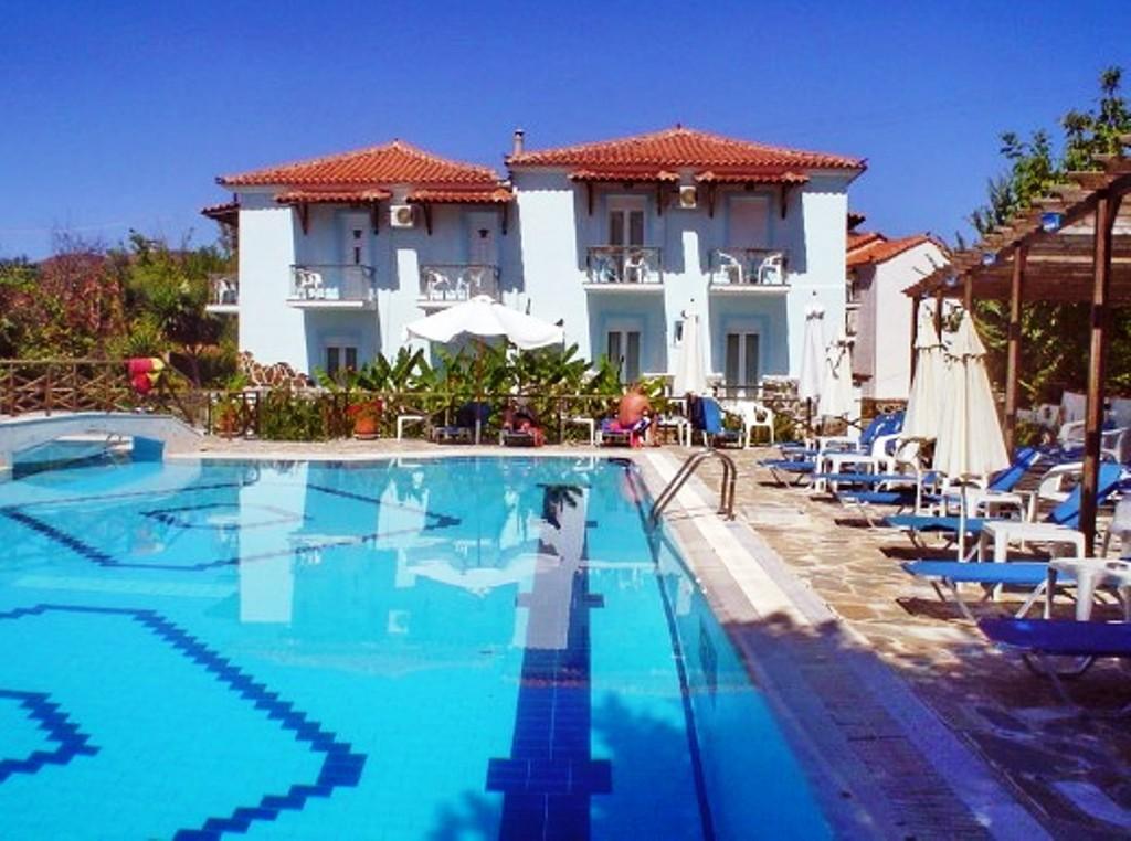 Hotel Paradise Studios